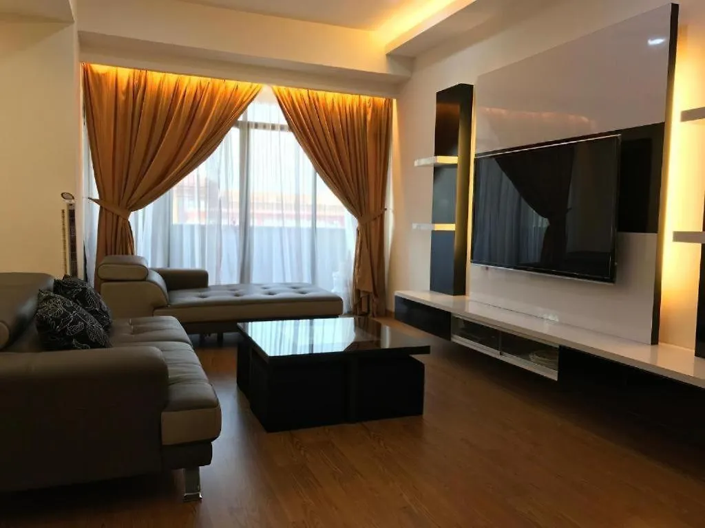 Suria Mahkota location
